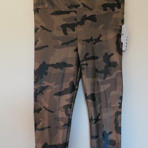 Koral Women's Lustrous High Rise Camouflage Legging-Large-New With Tags